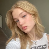Lilith Laurent (17)