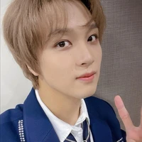 lee haechan | momy