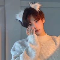 โฟร์[เพื่อนบี้เก็น]
