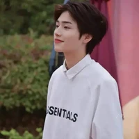 ฟรอส🍯(พระเอก)