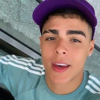 Dilan Reyes (amigo de her)