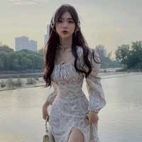 มิเชลล์=เเม่นอ.+เพื่อนเเม่พอ.