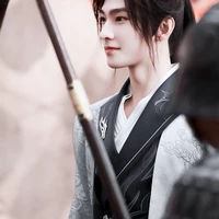 ต้าเหลิง•พระเอก•เทพมังกรเพลิงสุริยันต์