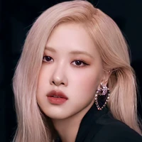 𝐁𝐞𝐥𝐢𝐧𝐝𝐚 𝐑𝐨𝐬𝐬𝐢𝐞