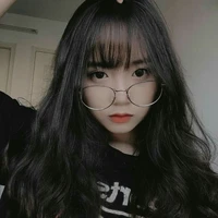Daisy Desha Elensia