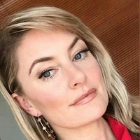 Clarice- Mãe Da Julia