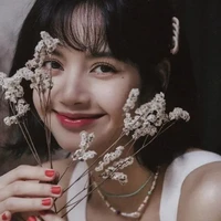 Queen lalisa Manoban