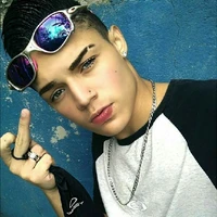 JN (junior dono do morro)
