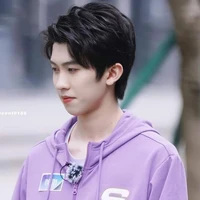 หลิง หวง"พลังน้ำ"