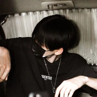 นิว(พระเอก/พี่ชายนุก)​