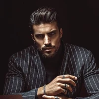 Alessandro 
De Luca ( Male lead)