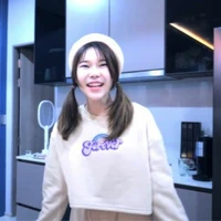 ครูเจน(ครูร.ร.พิศจักร)