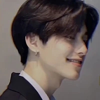 ชิน(เพื่อนควีน)