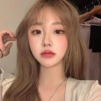 แนน(แม่เล้าในผับ)