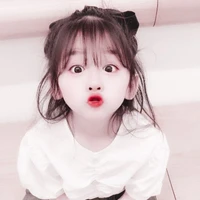 เอวา/ตอนเด็ก(คิดว่าผมขาวนะ)