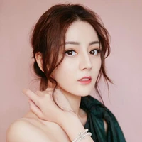 Park Violina (Kakak Kembar Violita)