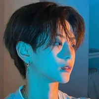 แมน🥵💸💦(พระเอก)
