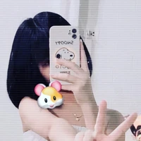 ยิ้ม   ☆เพื่อนนางเอก☆