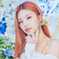 HWANG YEJI