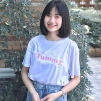 แบม (นางเอก,พี่คนโต)