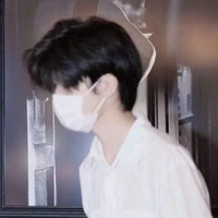 อเชน(นายเอก)ปี4