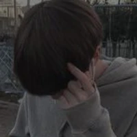 นิว(เพื่อนนายเอก)