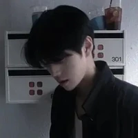 ภาคิน(พี่นายเอก)