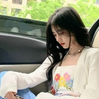 หนิง(อาจารย์ศิลปะ)