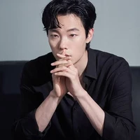 อเล็กซ์(พ่อนางเอก)