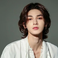 กรีน(พ่อไดอาน่า)