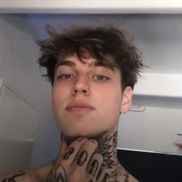 Leonardo Johnson (20)(amigo)