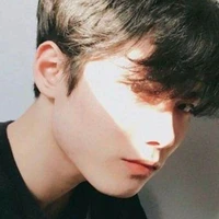 มาร์ค(พี่นางเอก)