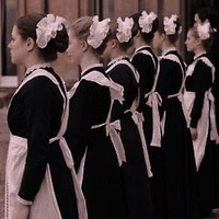 ปีศาจสาวใช้