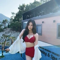 สตอเบอรี่[ชนี1]