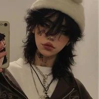 ꨄ☠︎ana/eu☠︎ꨄ