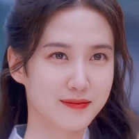 Queen Kim Yuri