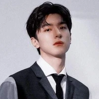 เหนือ (คู่อริพระเอก)