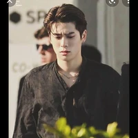 สกาย(พระเอกปันจุบัน)