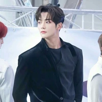ศิลา(พ่อนายเอก)