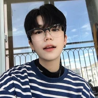 มอส[ตอนใส่แว่น+เด็กเรียน]