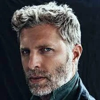 ralph moore(caspens father/vampire)