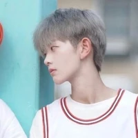 Lu Xiao / Youth