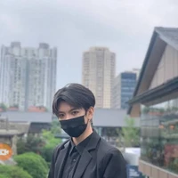 นิว(เพื่อนพระเอก1)
