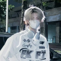 ลี จุนแจ/พี่โฮยอน/แวมไพร์/โอเมก้า