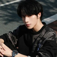 นิวเฟีย/พระเอก