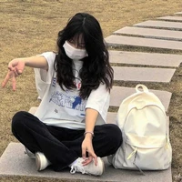 ทริกซี่[เพื่อนนอ.+ฝ่ายจัดการโรงเรียน]​