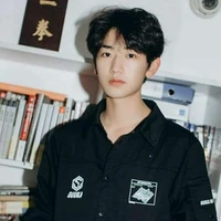 หลานจิ่งอี้(12ขวบ)