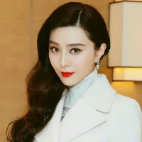 แม่บัว(แม่พระเอก)