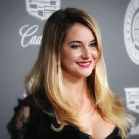 Anna John Britney •Mami•