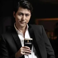 พ่อนางเอก